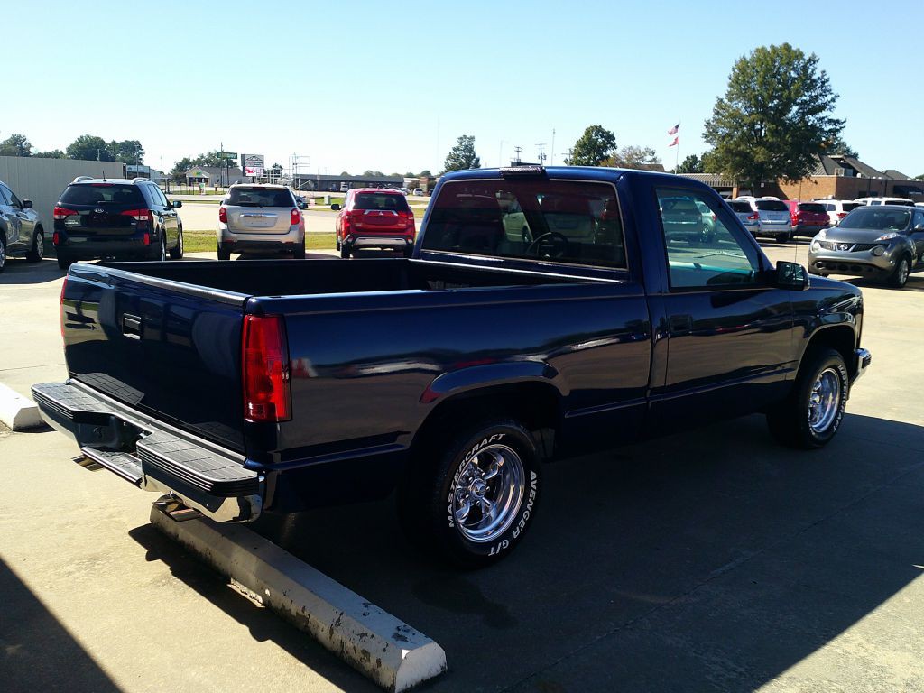 1994 GMC Sierra Image 4