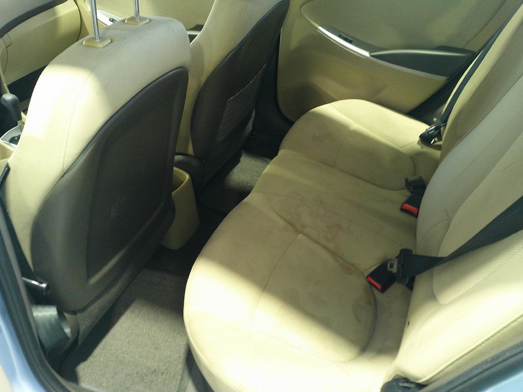 2014 Hyundai Accent Image 10
