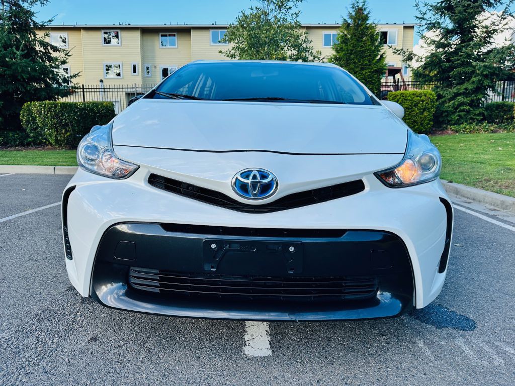 2017 Toyota Prius Image 2