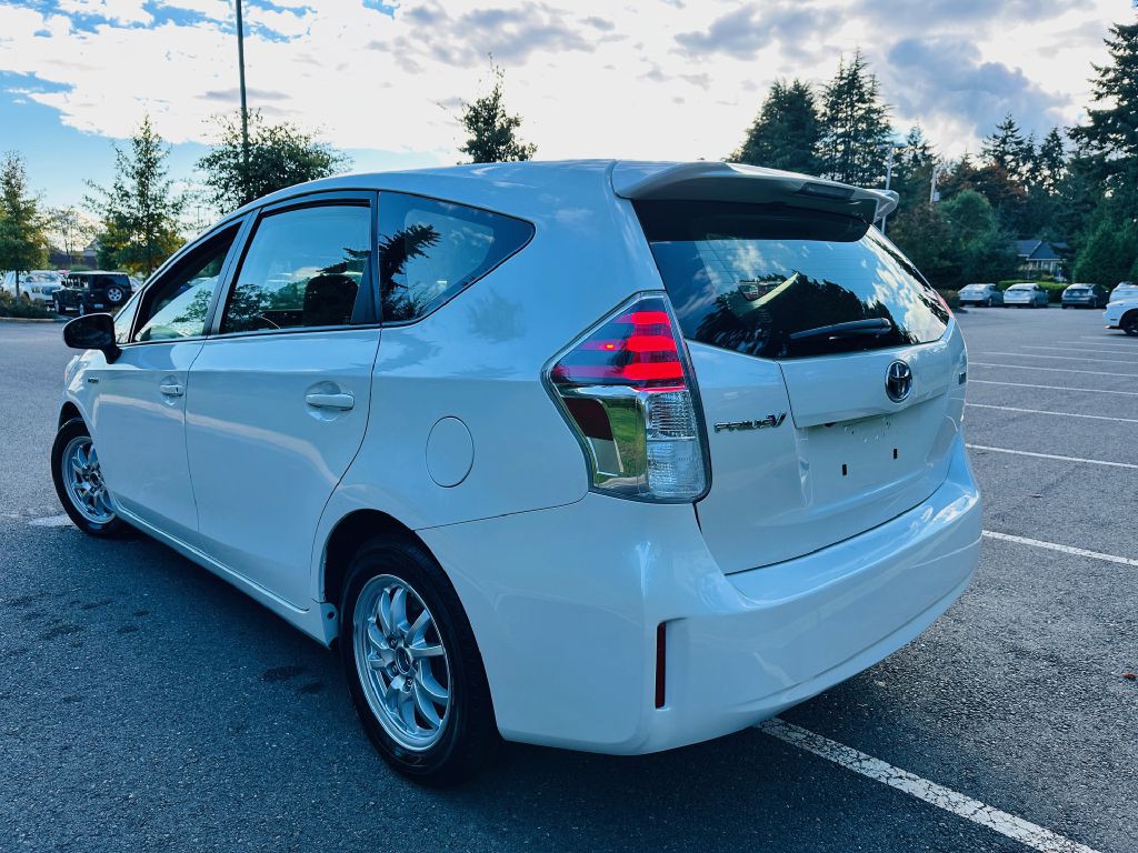 2017 Toyota Prius Image 4