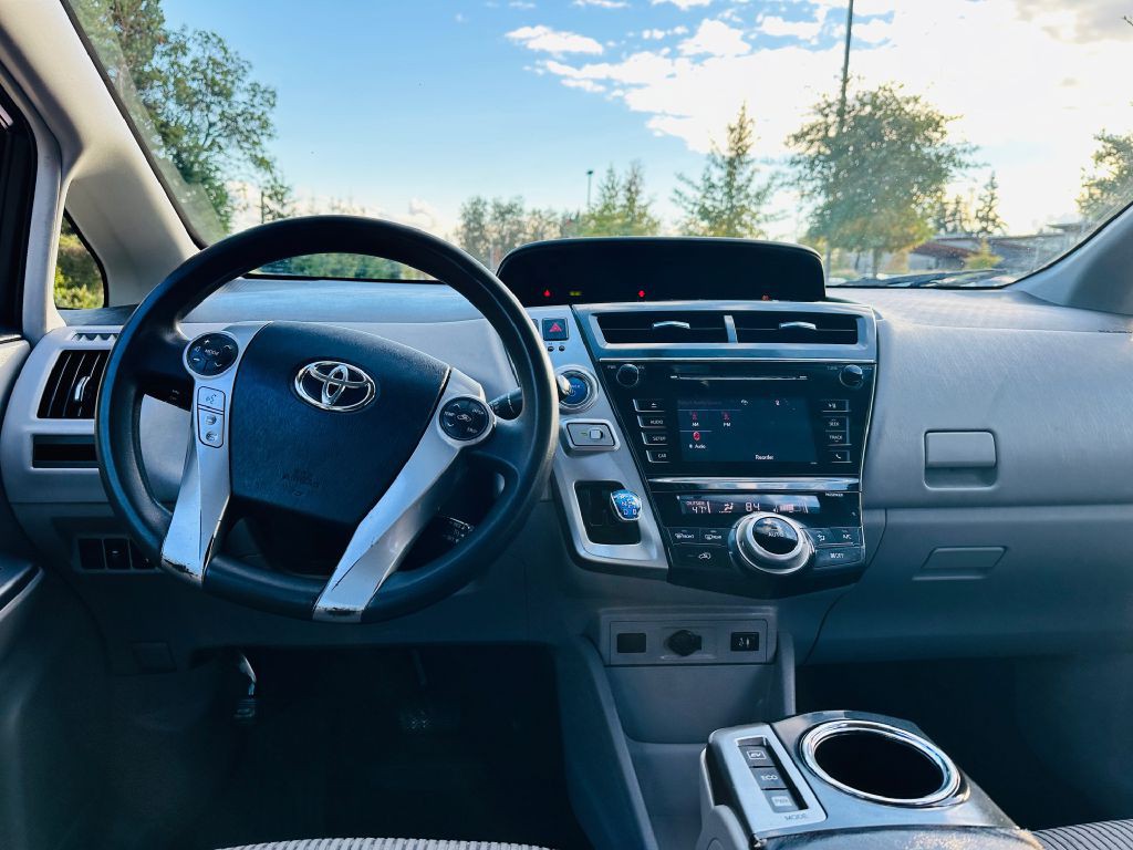 2017 Toyota Prius Image 9