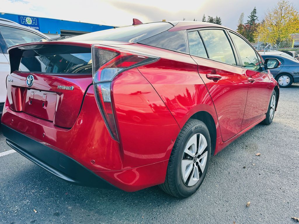 2018 Toyota Prius Image 6