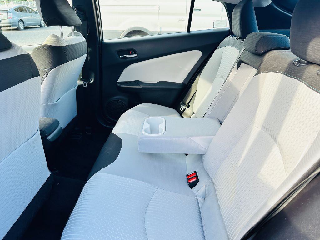 2018 Toyota Prius Image 9