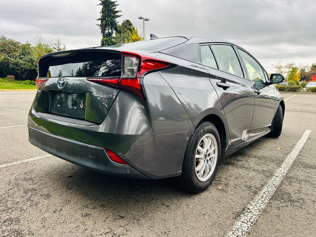 2019 Toyota Prius Image 6