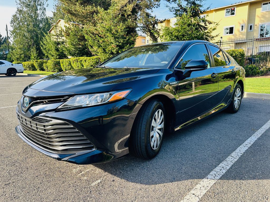 2018 Toyota Camry Image 1