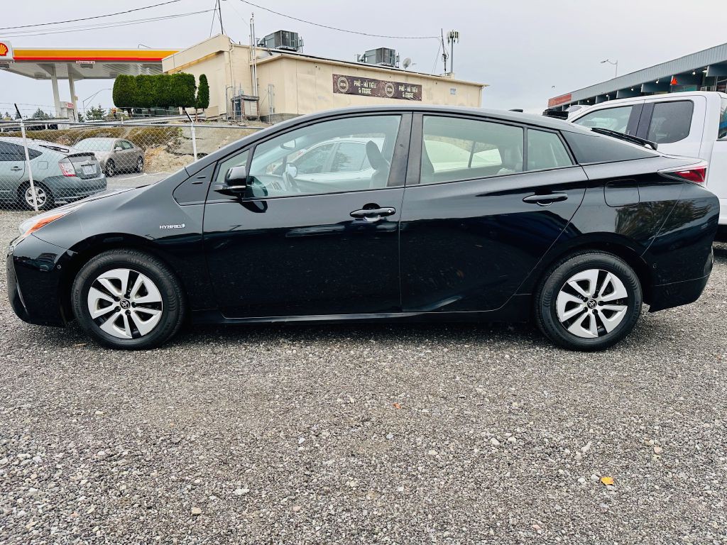 2017 Toyota Prius Image 4