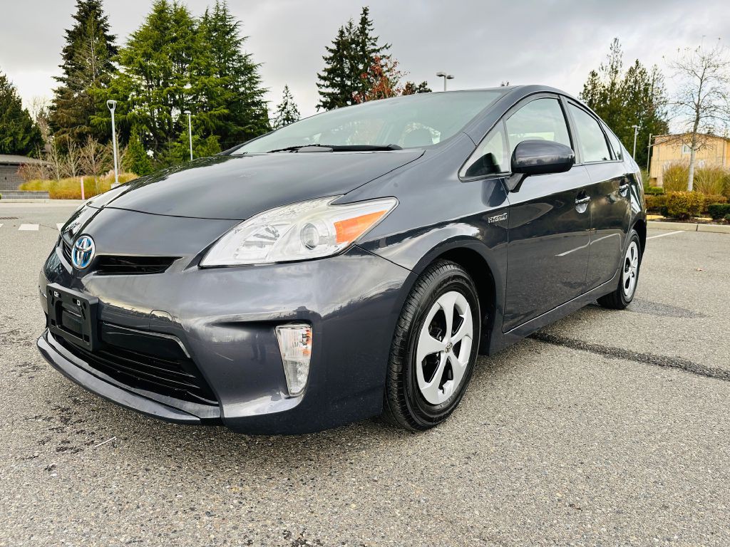 2015 Toyota Prius Image 3