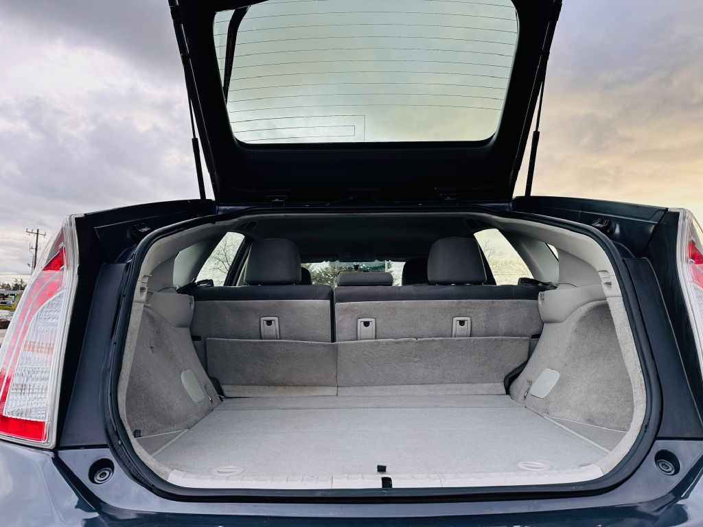 2015 Toyota Prius Image 8