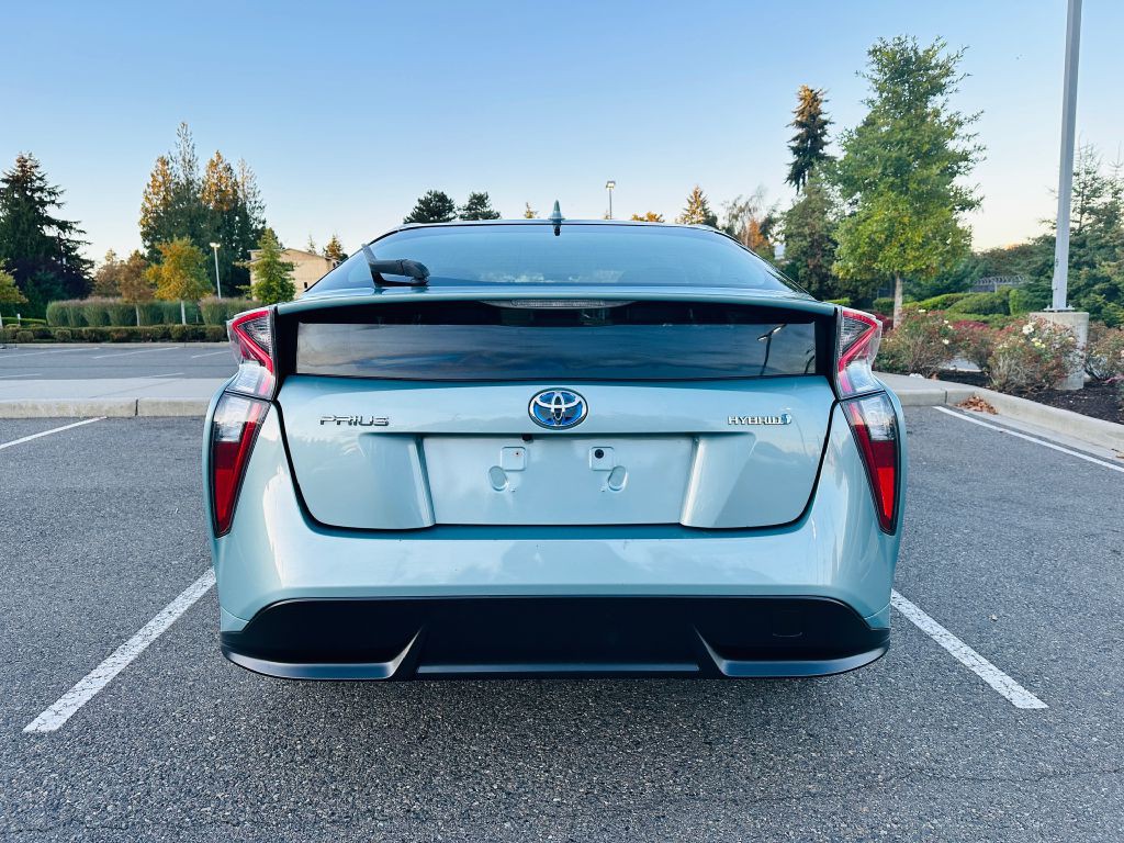 2016 Toyota Prius Image 6