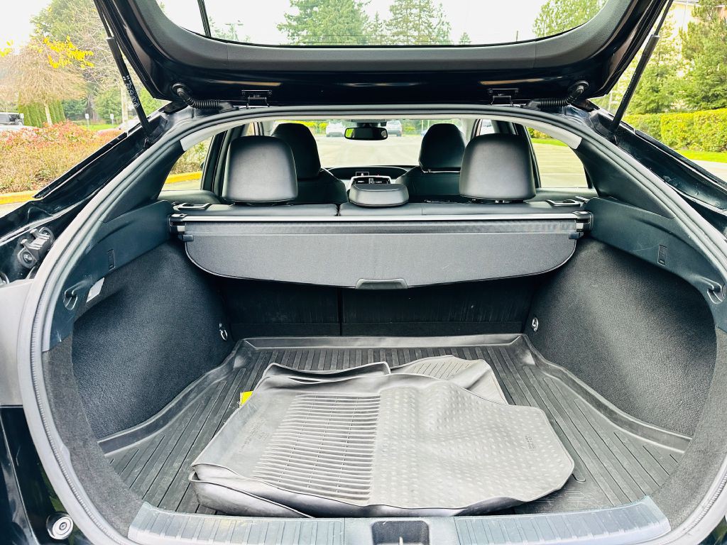 2020 Toyota Prius Image 8