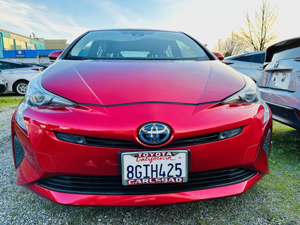 2018 Toyota Prius Image 2