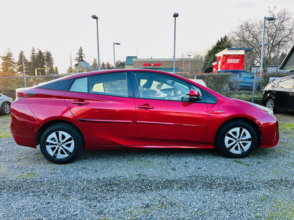 2018 Toyota Prius Image 4