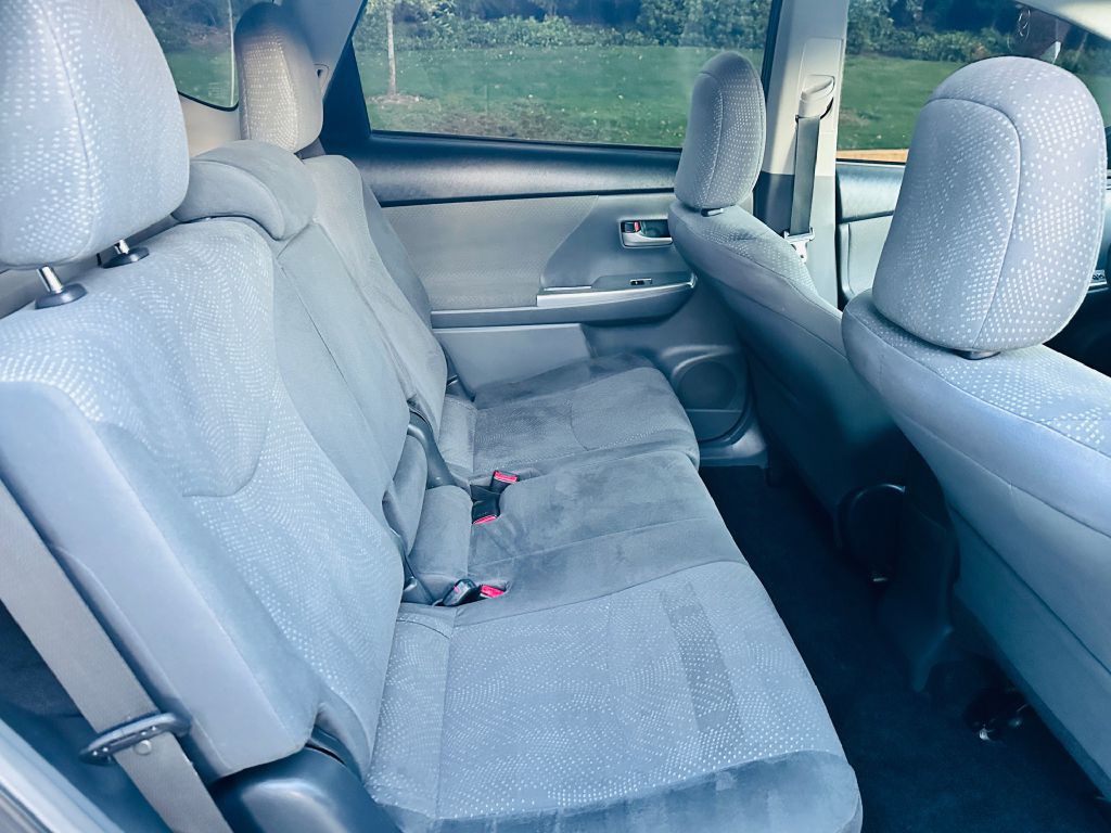 2014 Toyota Prius Image 8