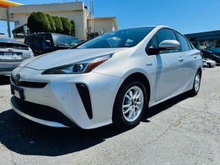 Image for 2020 Toyota Prius L ID: 6825437