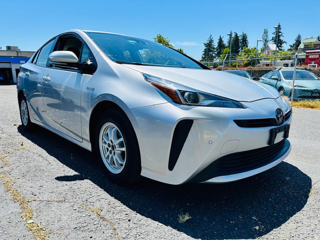 2020 Toyota Prius Image 3