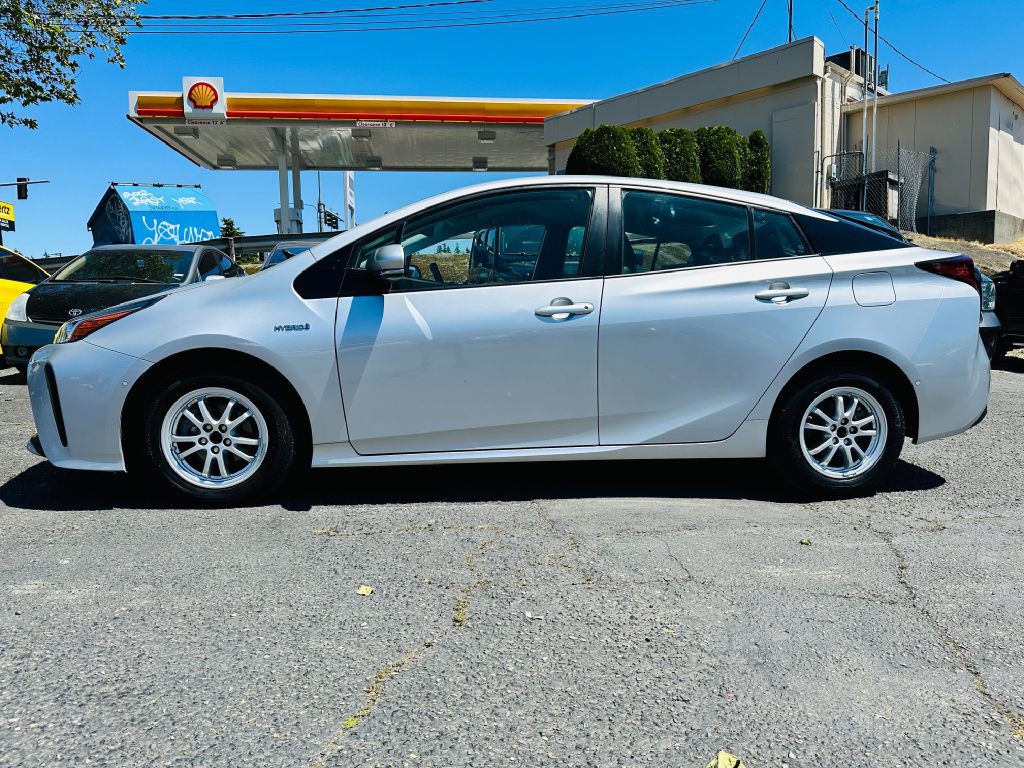2020 Toyota Prius Image 4