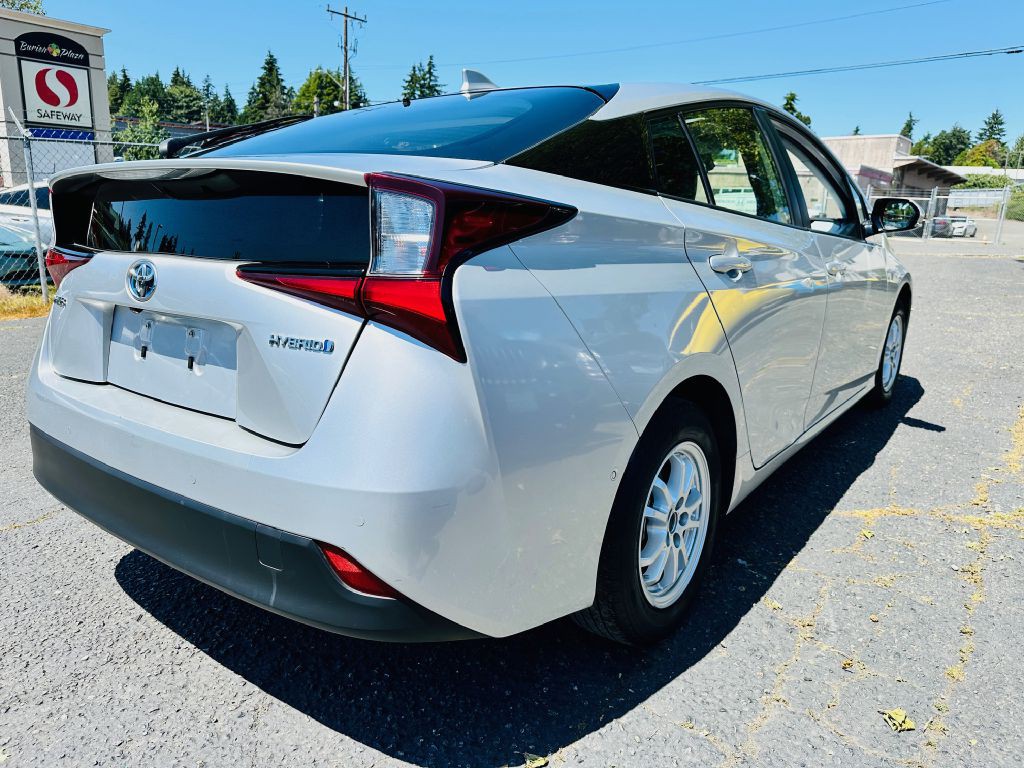 2020 Toyota Prius Image 5