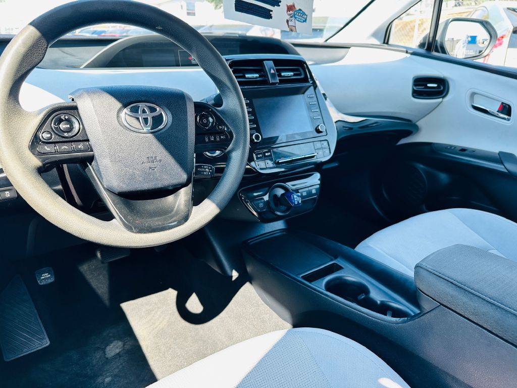 2020 Toyota Prius Image 9
