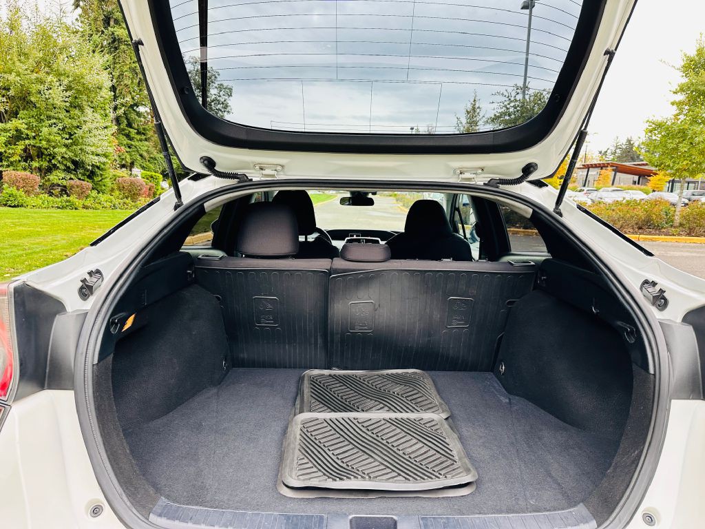 2018 Toyota Prius Image 8