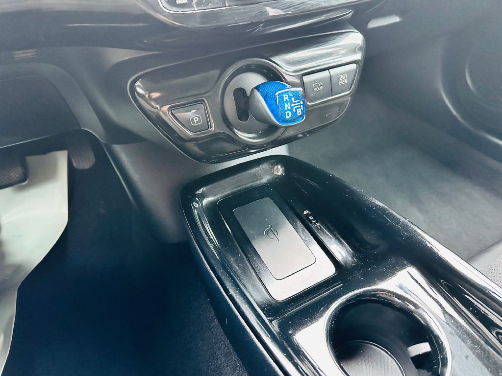 2018 Toyota Prius Image 13