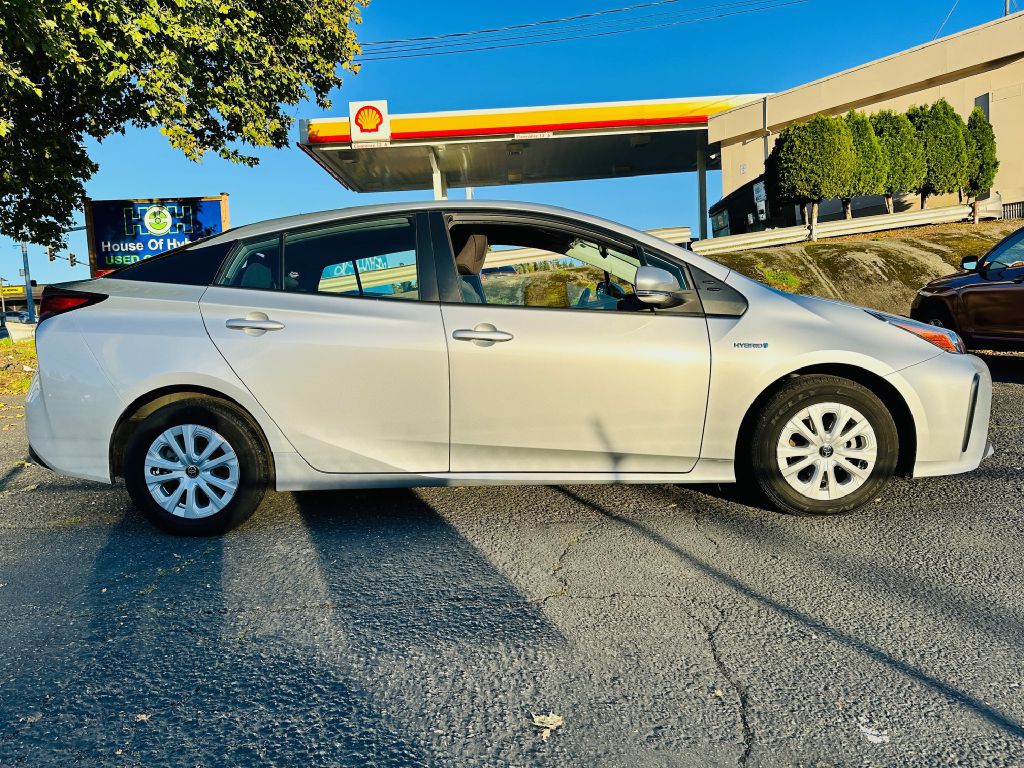 2022 Toyota Prius Image 4