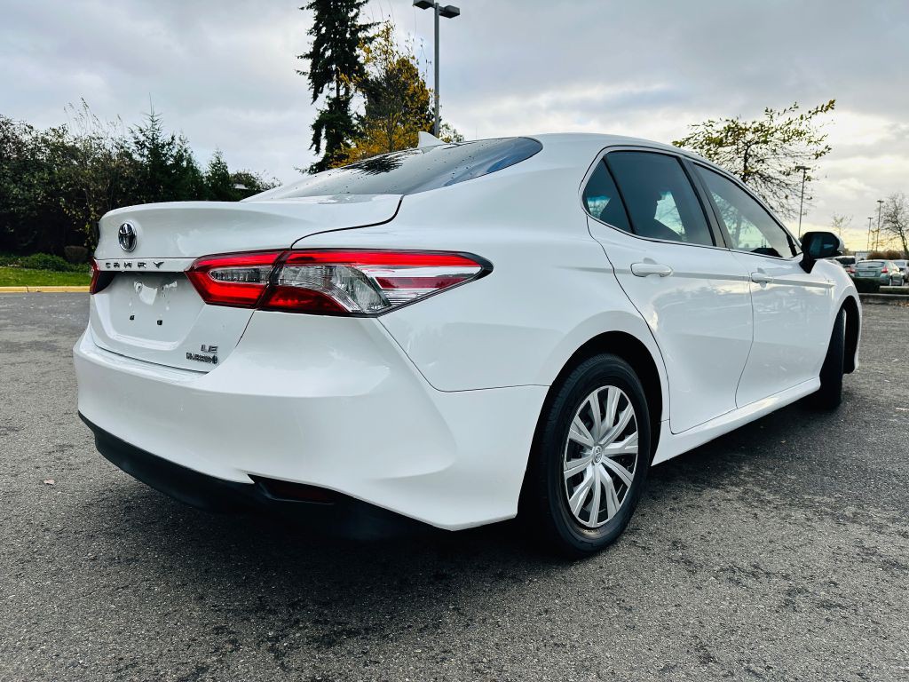 2020 Toyota Camry Image 3