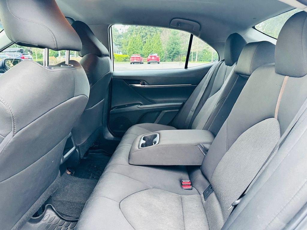 2020 Toyota Camry Image 9