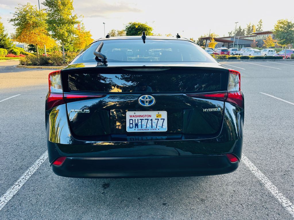 2020 Toyota Prius Image 4
