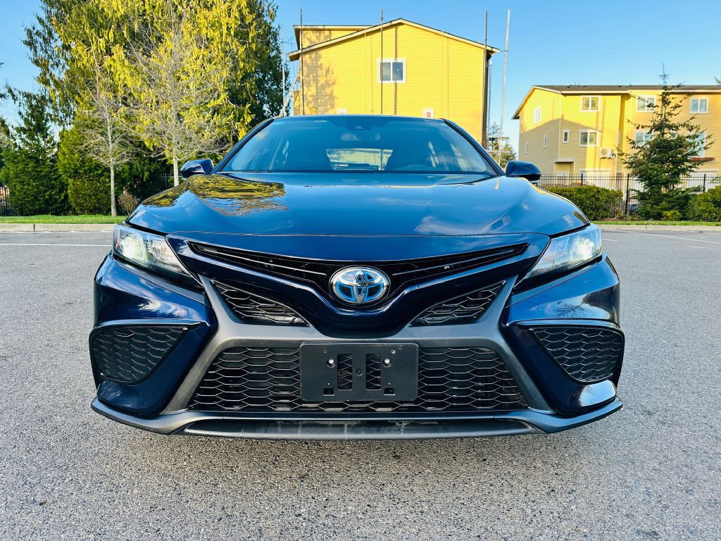 2022 Toyota Camry Image 2