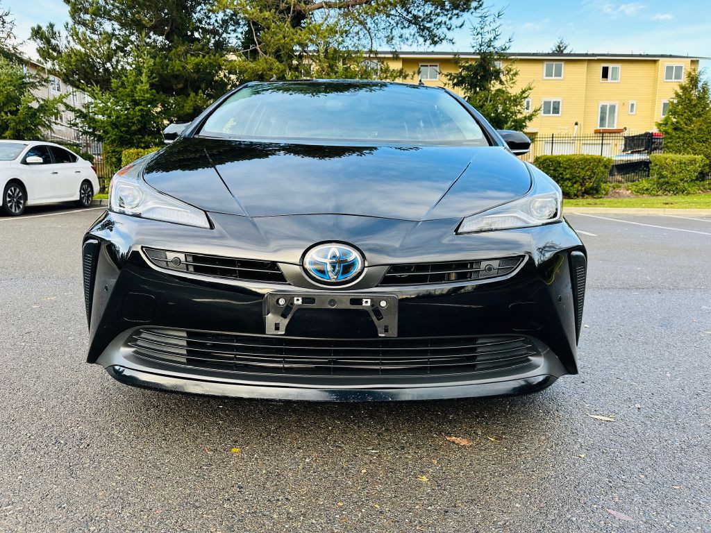 2020 Toyota Prius Image 2