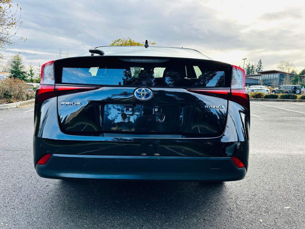 2020 Toyota Prius Image 6