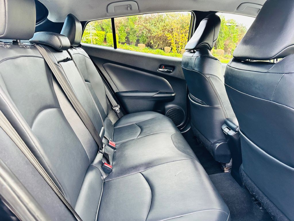 2020 Toyota Prius Image 9