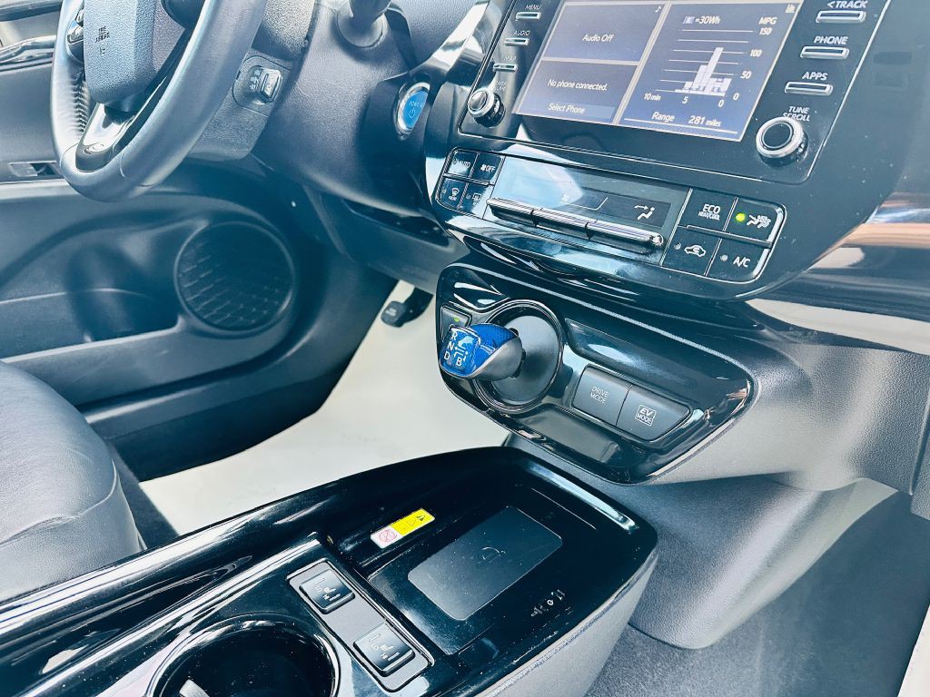 2020 Toyota Prius Image 12