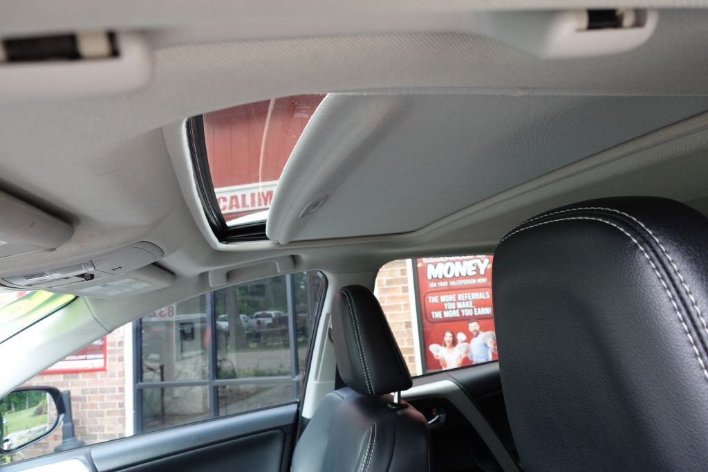 2016 Toyota Rav4 Image 36