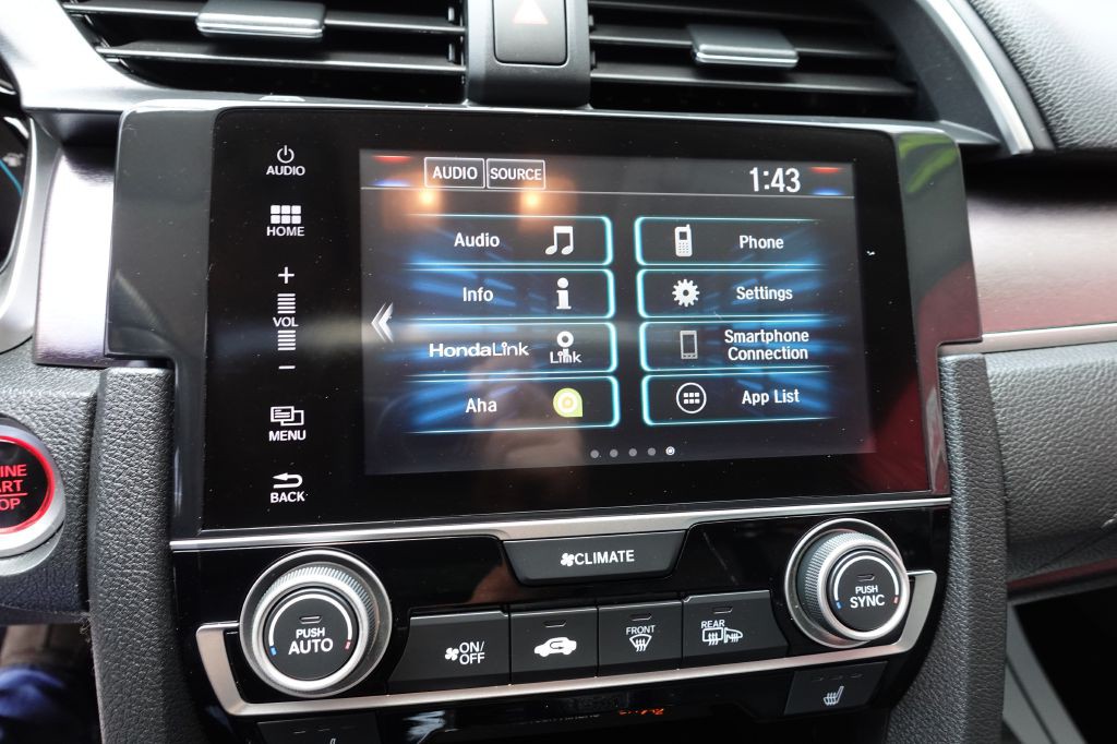 2016 Honda Civic Image 32