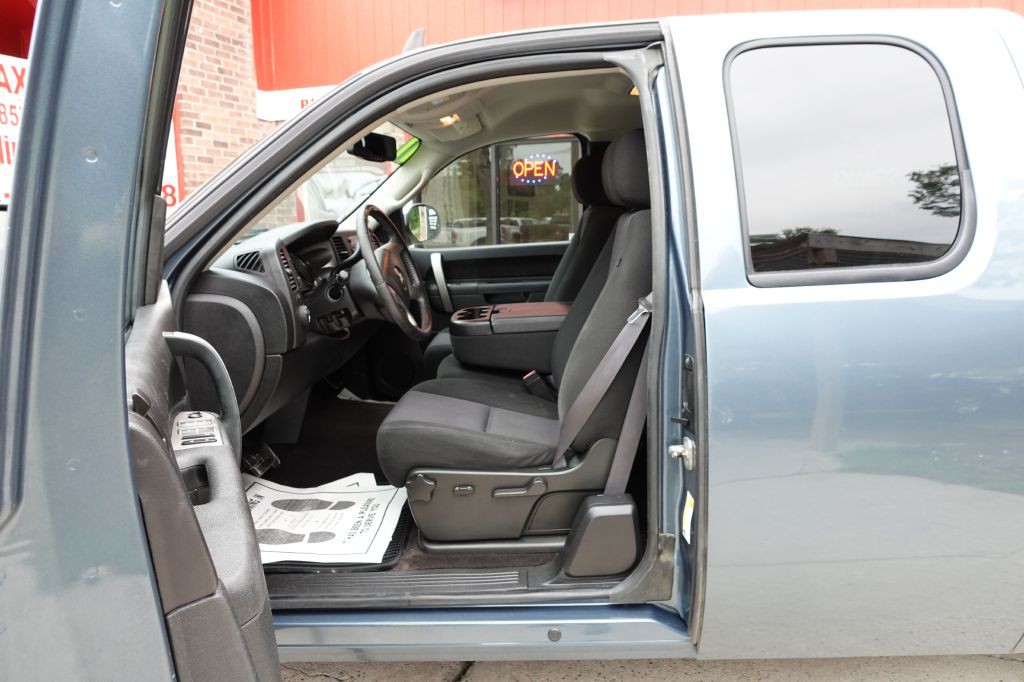 2011 Chevrolet Silverado 1500 Image 29