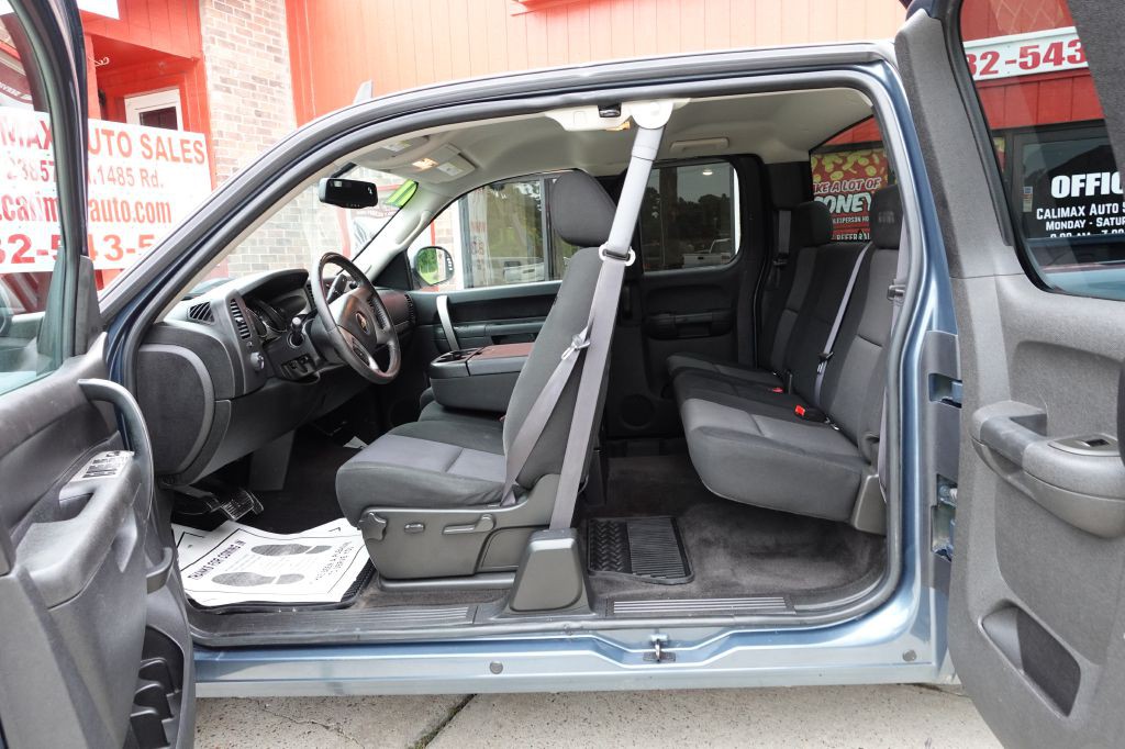2011 Chevrolet Silverado 1500 Image 30
