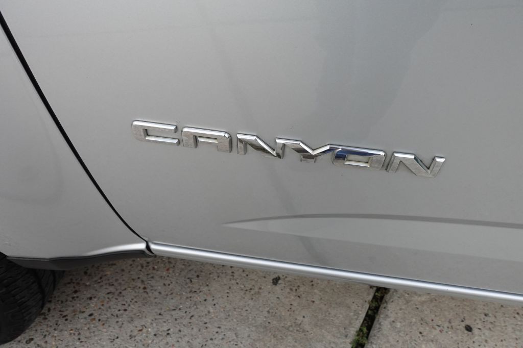 2016 GMC Canyon Image 29