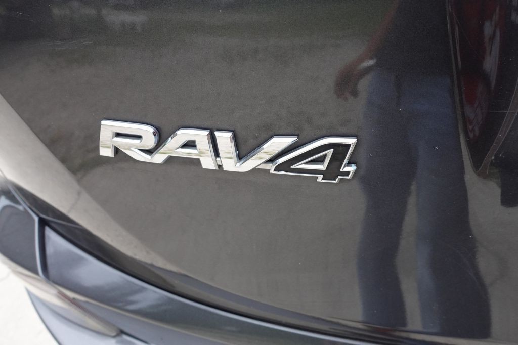 2016 Toyota Rav4 Image 22
