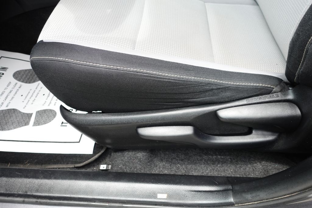 2016 Toyota Rav4 Image 35