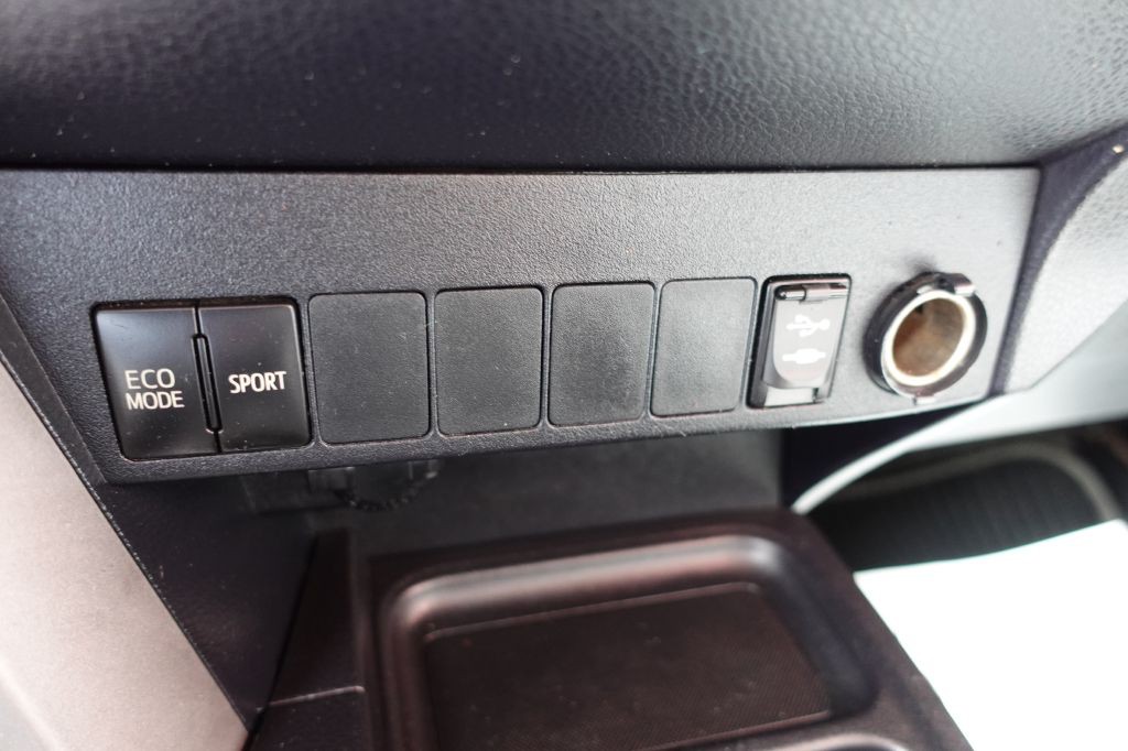 2016 Toyota Rav4 Image 40