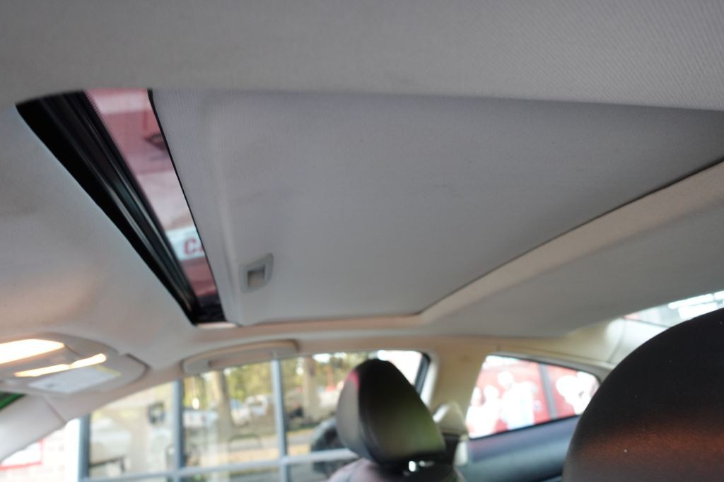 2014 INFINITI Q60 Image 34