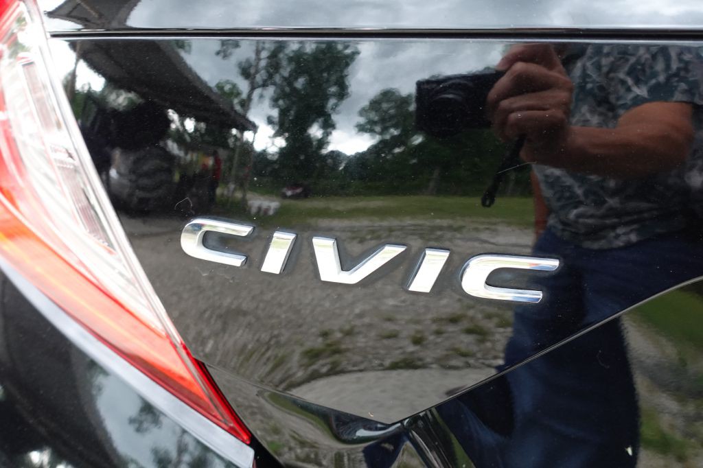 2018 Honda Civic Image 24