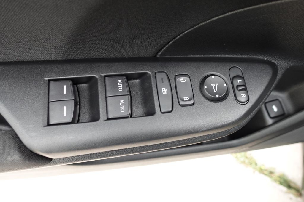 2018 Honda Civic Image 33
