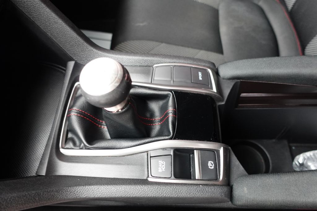 2018 Honda Civic Image 38