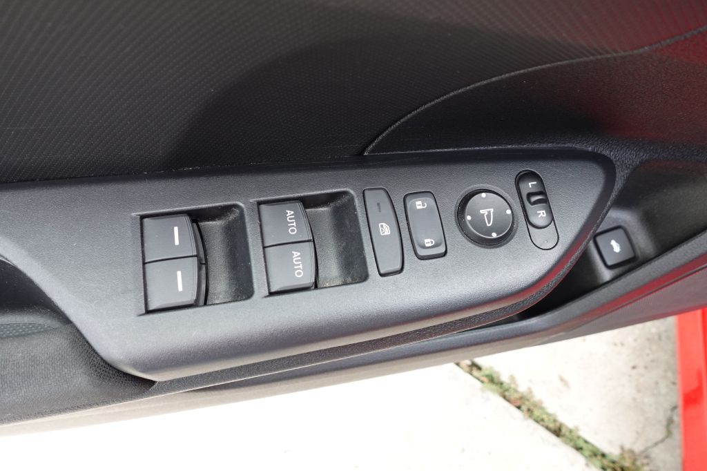 2017 Honda Civic Image 31