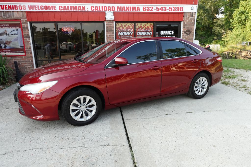 2017 Toyota Camry Image 1