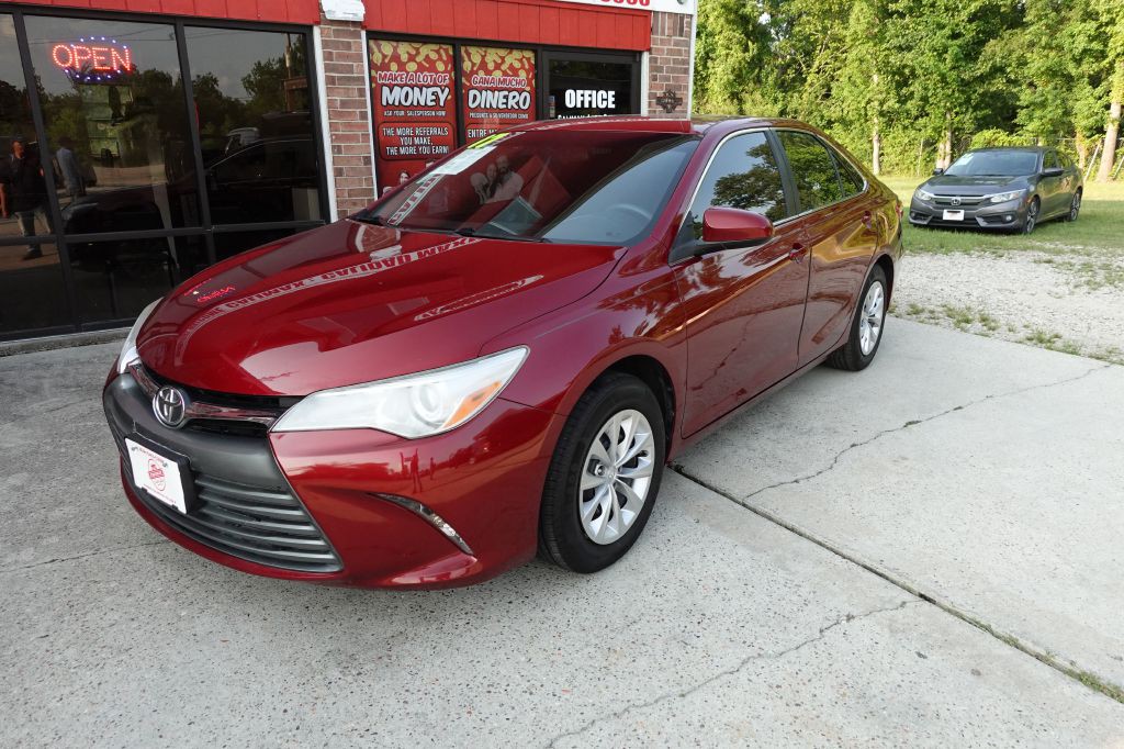 2017 Toyota Camry Image 5
