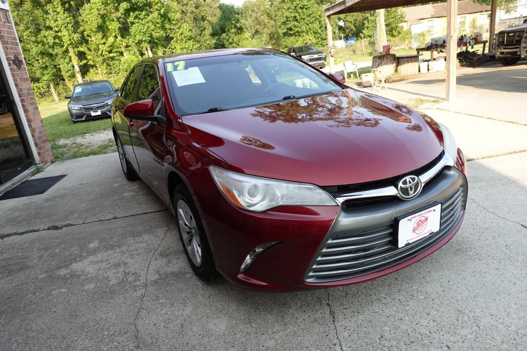 2017 Toyota Camry Image 9