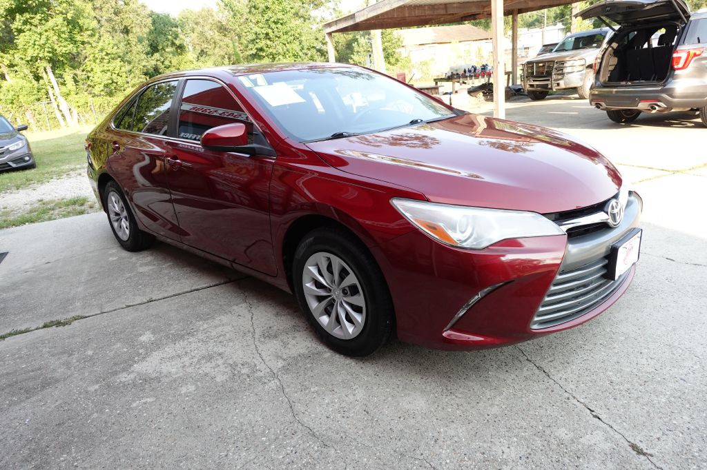 2017 Toyota Camry Image 10